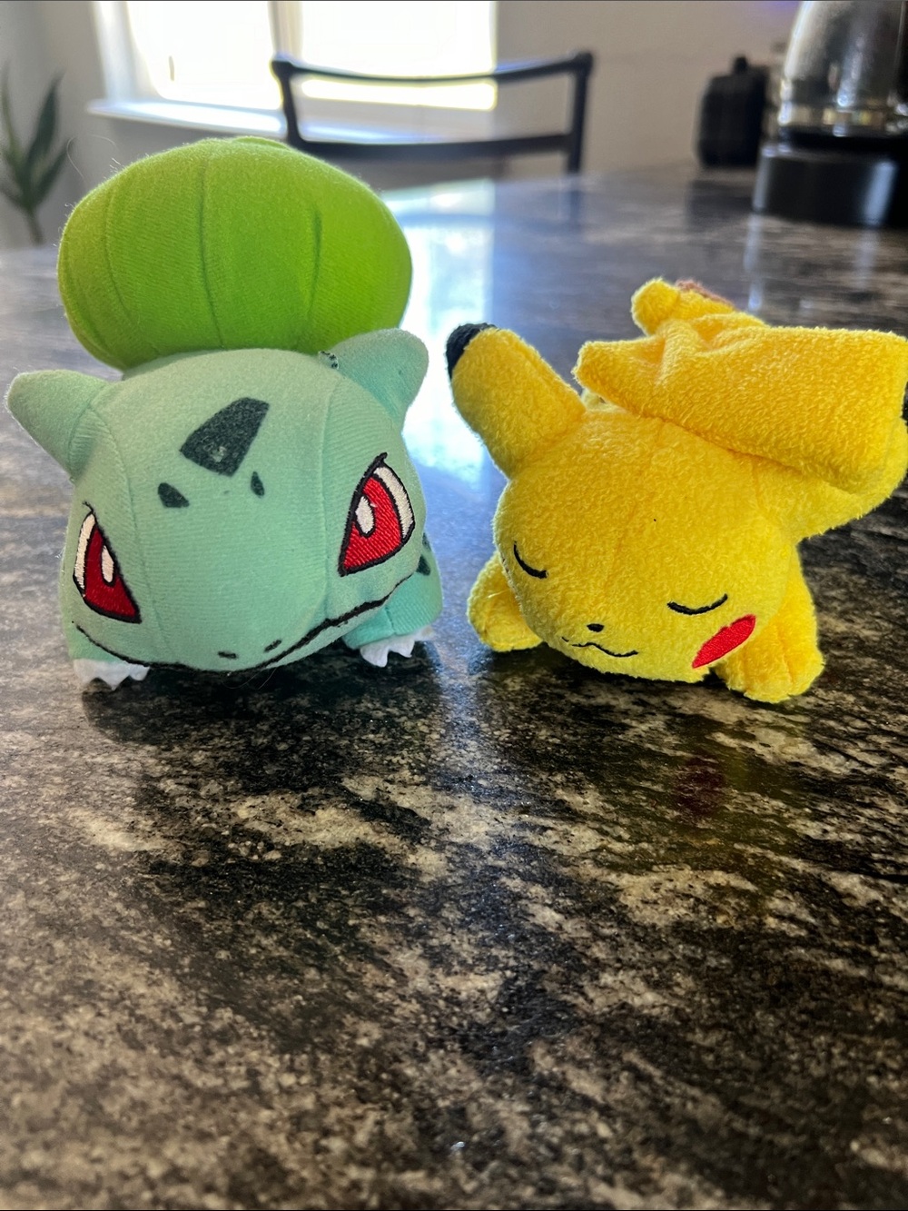 Pokemon Bulbasaur & Pikachu Plush Duo - Bright Green & Yellow